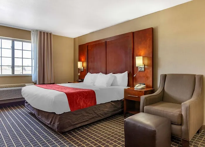 Comfort Suites Delavan - Lake Geneva Area