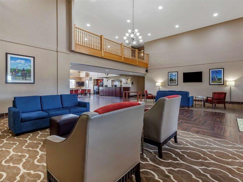 Comfort - Geneva Area Hotel Delavan