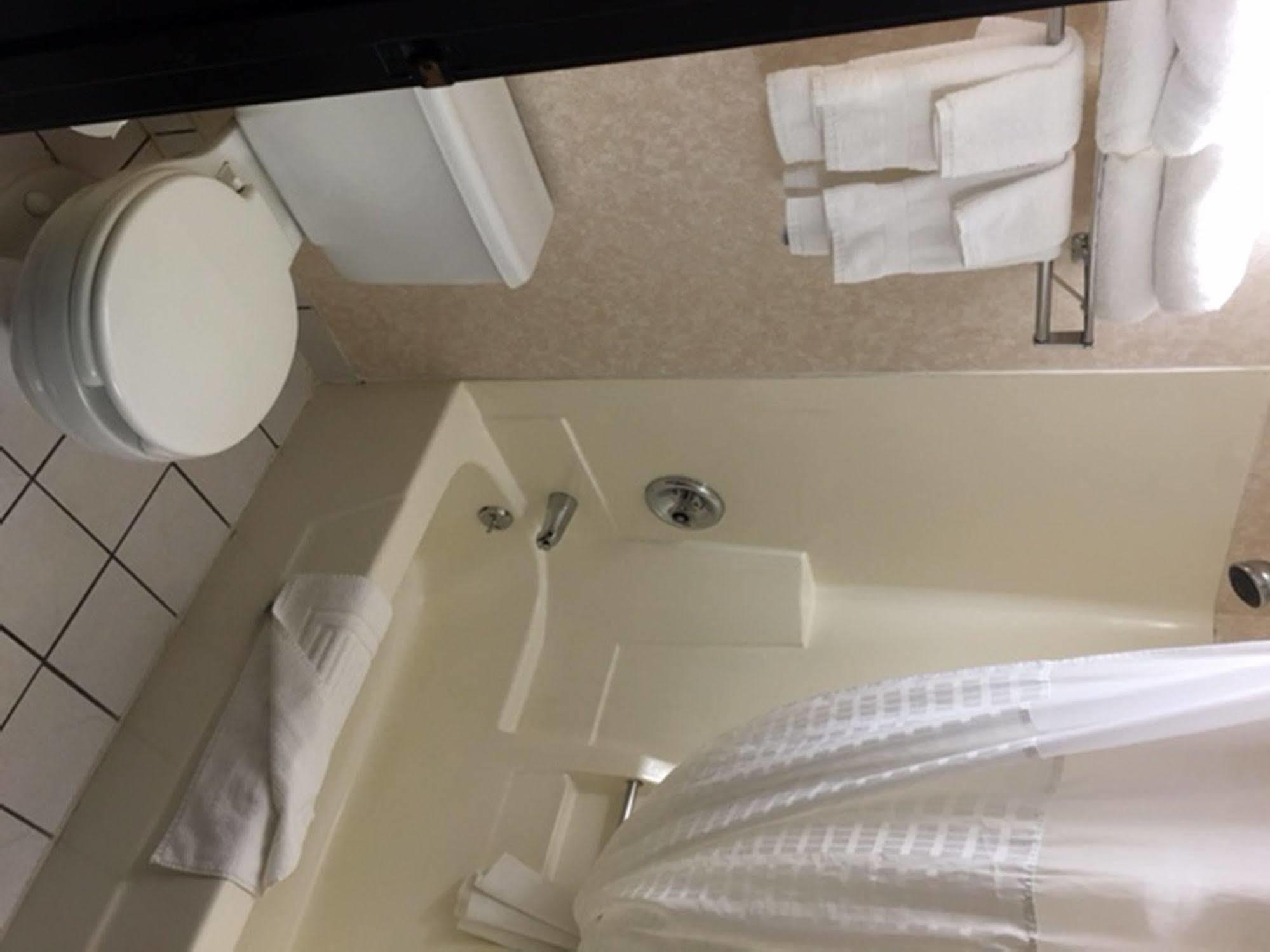 Comfort - Geneva Area Hotel